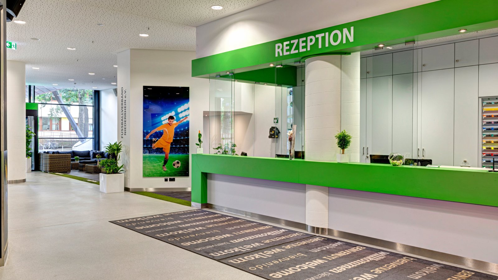 Mitarbeiter/innen für den Rezeptionsbereich (m/w/d) in Vollzeit